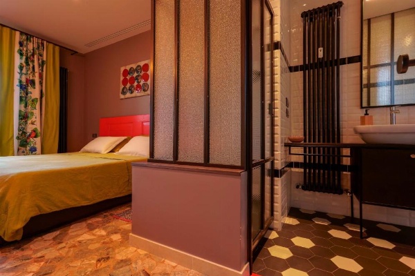 Skyline 1/7 B&B image 25